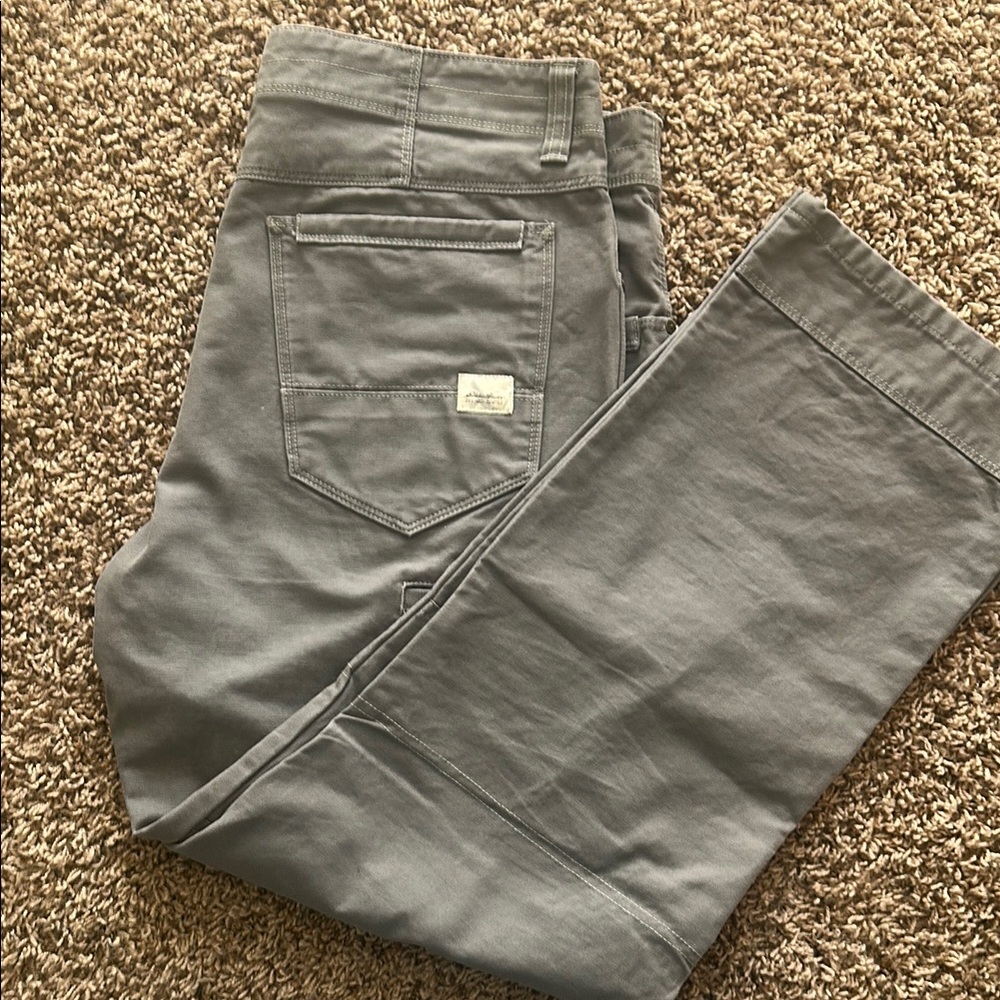 Eddie bauer grey cargo Pants. Size 35/30